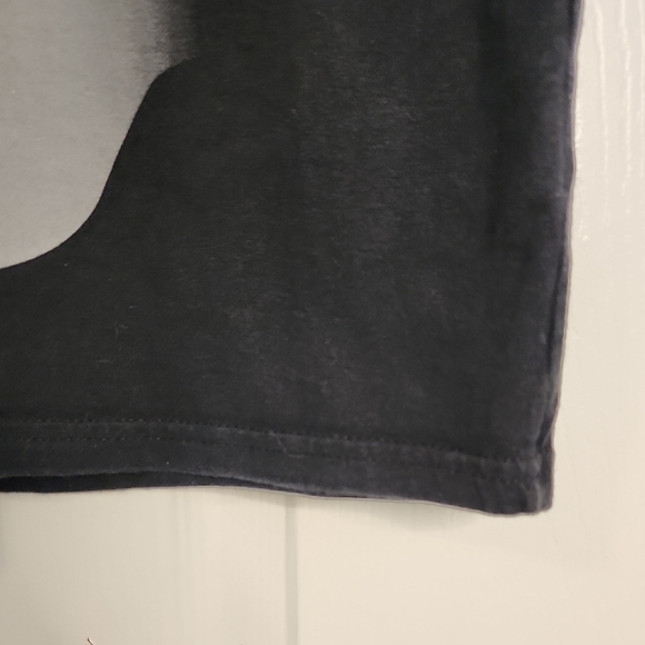 Hanes Black and Gray Graphic Tee - Picture 5 of 9